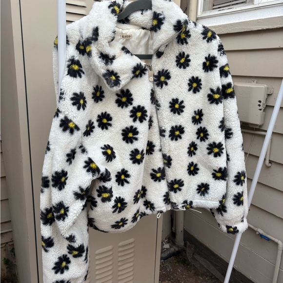 Jackets & Blazers - Floral Fleece Jacket